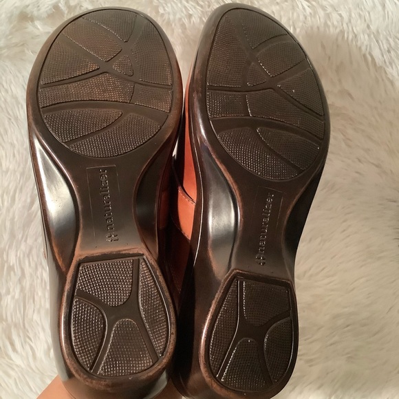 NATURALIZER LEATHER MULES - Picture 6 of 7